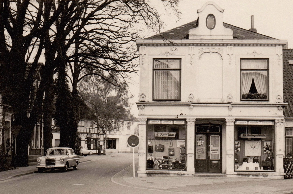 Historisches schwarzweiß Bild von der Lillienthaler Hauptstraße&nbsp;&copy;&nbsp;Heimatverein Lilienthal